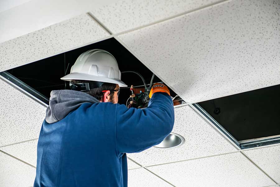 Professional Electrician in Boiling Spring Lakes